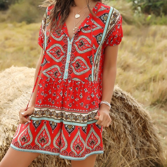 Vicky and Lucas red festive floral Arabesque loose fitting button front romper S - Picture 3 of 5